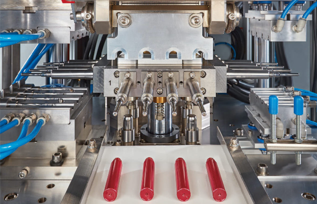 4-station Injection Blow Molding Machine 4-station Injection Blow Molding Machine